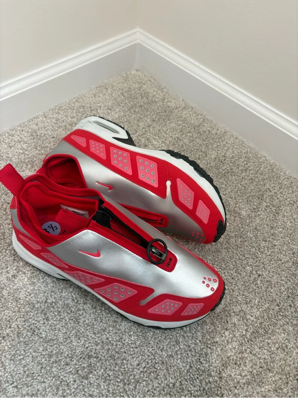 Nike Air Sunder Max Slip-On Sneakers - Red / Silver